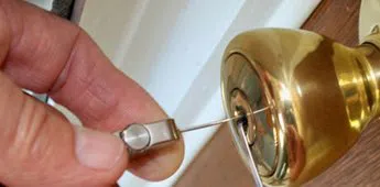 Gold Locksmith Store San Antonio, TX 210-780-7301 - rekeying-locks
